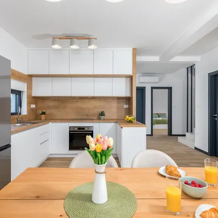 Parenzana By Villsy וילה Nova Vas (Porec)