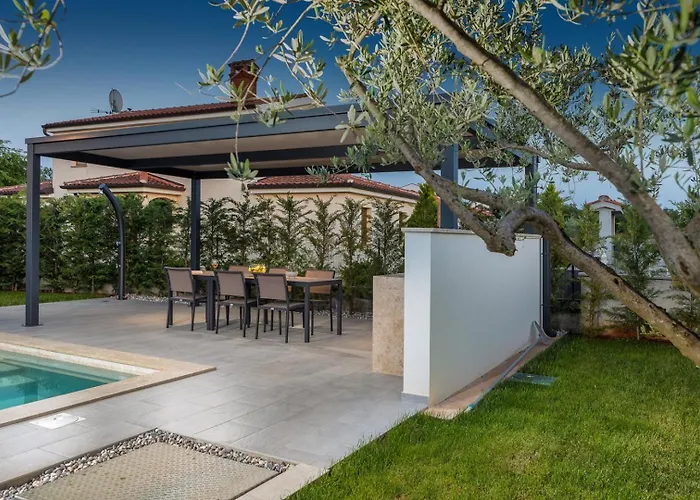 Villa Parenzana By Villsy