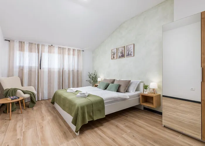 Parenzana By Villsy Villa *