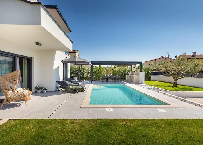 Parenzana By Villsy Villa *