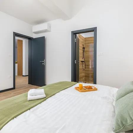 Parenzana By Villsy Nova Vas (Porec)