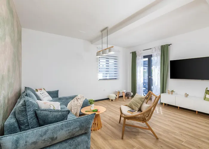 Parenzana By Villsy Villa