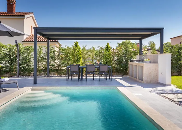 Parenzana By Villsy * Nova Vas (Porec)