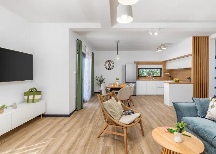 Parenzana By Villsy Vila